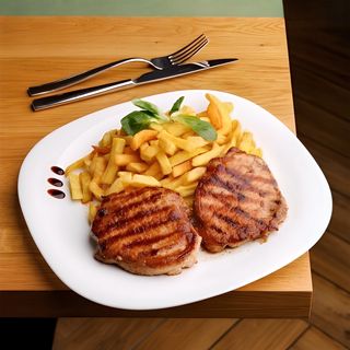 Cotlet de porc la grătar-garni