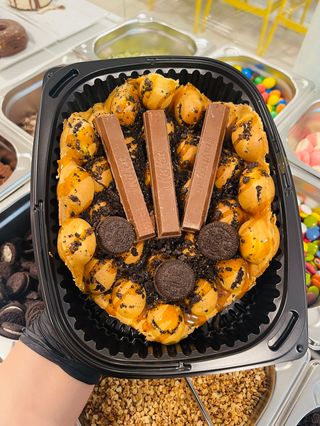 Bubble Waffle Kit Kat Oreo