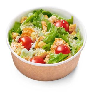 Sałatka z kurczakiem 1 szt