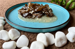 Urechi de lemn cu usturoi (350g)