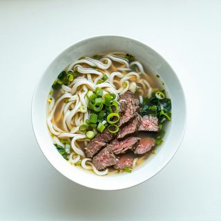 Supa de vita cu taitei