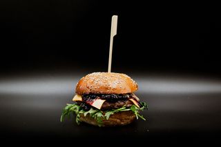 Burger Orzechowy Wół