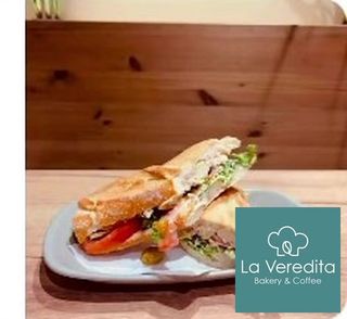 Bocadillo De Pollo Grande