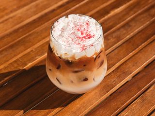 Hladni late sa malinom