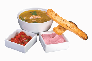 Рибена чорба с доматена салца и тарама (300мл)