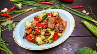 Брокколи с мясом (300г)