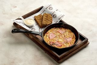 Омлет с ветчиной и тостами (250г)