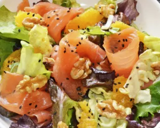Ensalada de salmón