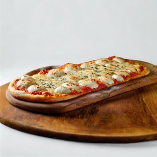 Pizza Cinque Formaggi - Medio Metro