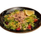 Зелена салата с риба тон