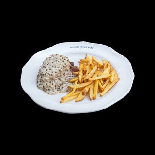 Antricot de vita cu sos de piper verde și cartofi prăjiți 500gr