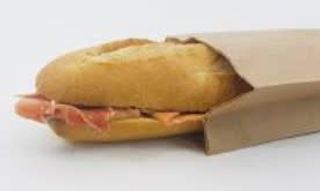 Bocadillo de jamón con tumaca
