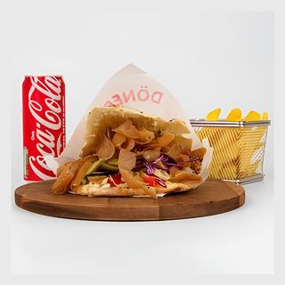 Veliki kebab s prilogom i pićem