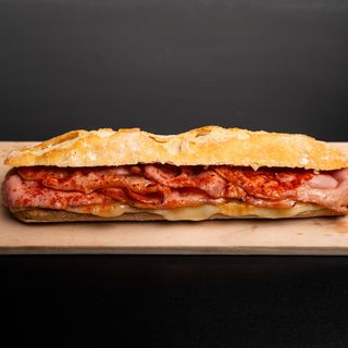 Bocadillo Lacón A La Gallega 