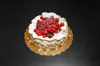 Torta pan di Spagna panna & fragoline 1kg