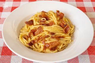 Espaguetis A La Carbonara