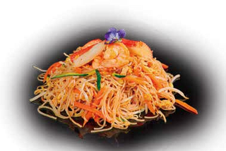 175 Spaghetti di riso con frutti di mare