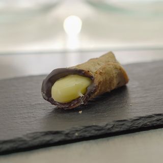 Cannoli Con Crema Pastelera (1 Ud.)