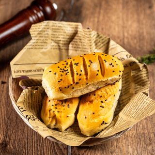 Chifle proaspete, făcute în casă