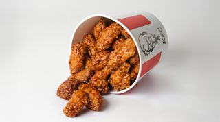 Баскет 24 крыльев в соусе