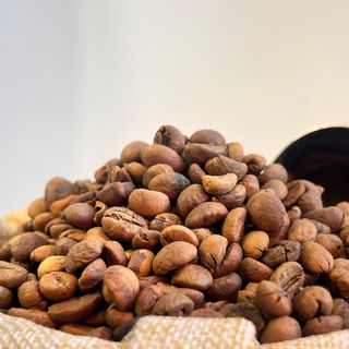 არაბიკა - 100გრ (წვრილად დაფქული ყავის მარცვალი)