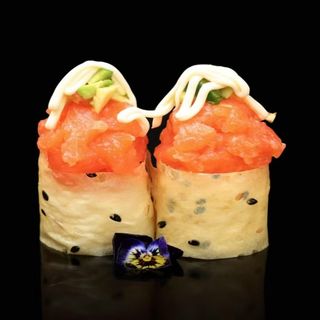 119-gunkan especial de salmon aguacate y meyonesa