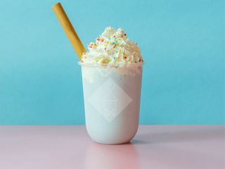 SHAKEAMO (frappè)