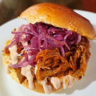Hamburguesa MARBELLIS 2.0 de Pulled Pork