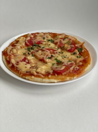 Піца з копченою ковбасою (30см/400г)