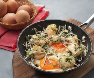 Huevos rotos con gulas