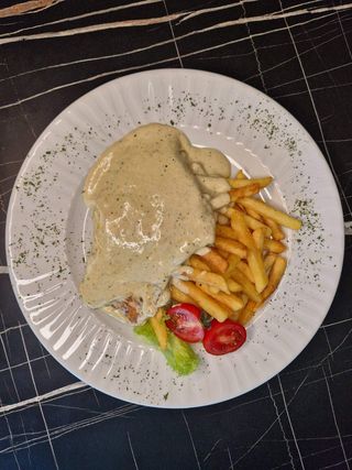 Piletina u saltimboka sosu + Coca-Cola