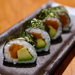 Futomaki mixto (4 uds.)