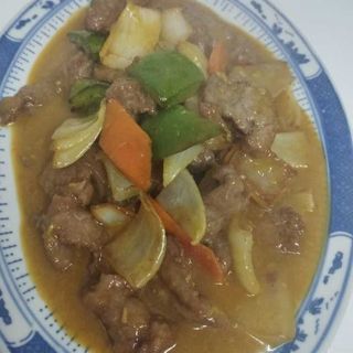 Ternera con salsa curry