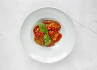 Ravioli pomodoro e basilico