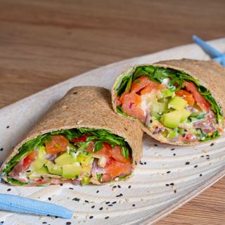 Wrap Cu Somon Si Avocado
