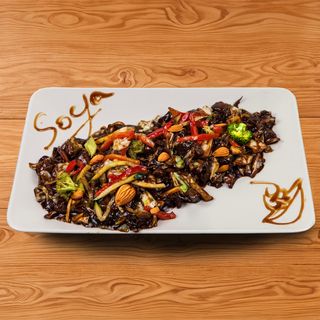 Piletina u soya sosu sa bademom