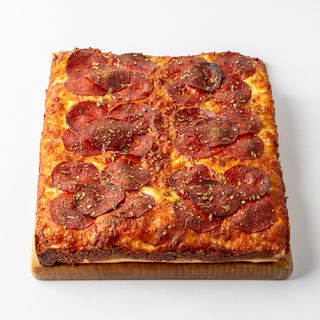 Podwójne Pepperoni Detroit