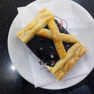 Crostatina trancio scuro marmellata ciliegia