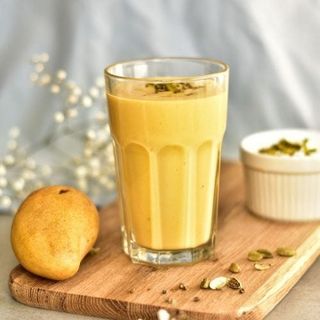 Mango lassi