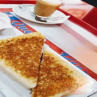 Sándwich Triple