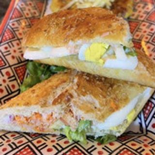 Bocadillos Maakouda Oeuf