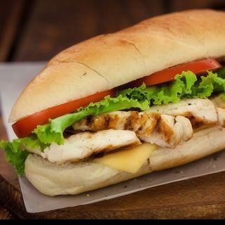 Bocadillo De Pechuga Especial