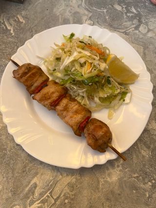 Пилешко шишче с гарнитура