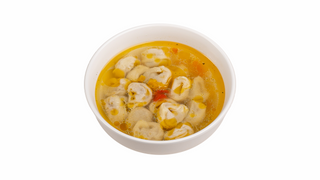 Пельмени с бульоном