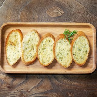 Сарымсақ наны