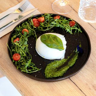 Burrata Rúcula e Pomodorini