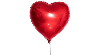 Czerwony balon serce z helem
