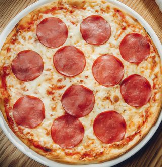 Pizza de salami (30 cm.)