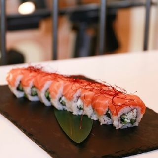 Філадельфія з лососем (260г)