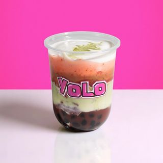 Полунична Матча Bubble Tea